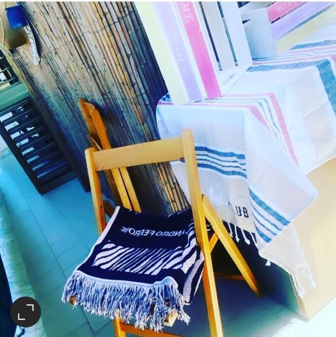 Sostaoplontina Casa Vacanza Torre Annunziata Exterior foto